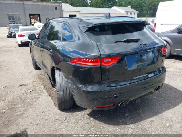 2017 JAGUAR F-PACE SADCM2BVXHA098471 Photo 2