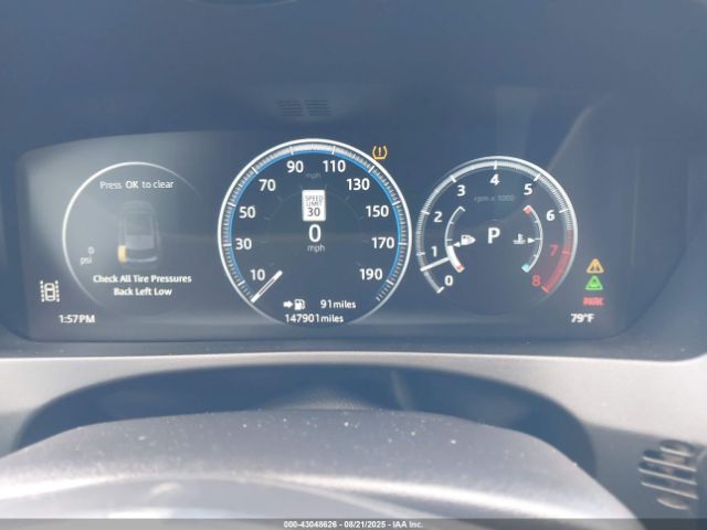 2017 JAGUAR F-PACE SADCM2BVXHA098471 Photo 6