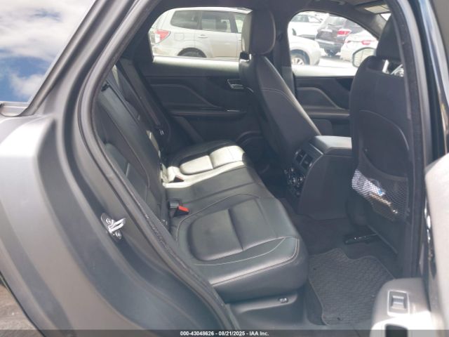2017 JAGUAR F-PACE SADCM2BVXHA098471 Photo 7