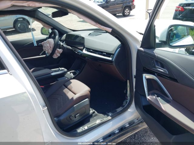 2025 BMW X1 WBX73EF03S5055772 Photo 4