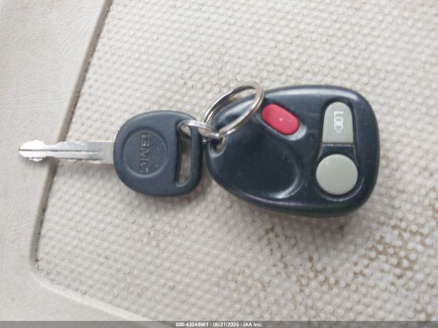 2002 GMC YUKON XL 1500 1GKFK16Z22J310846 Photo 10