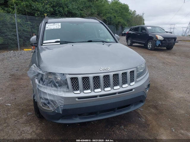 1C4NJDEB2GD651153 Jeep 2016