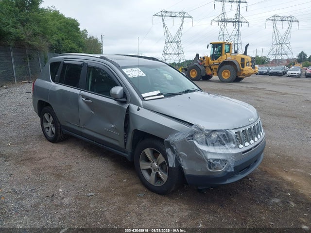1C4NJDEB2GD651153 Jeep 2016