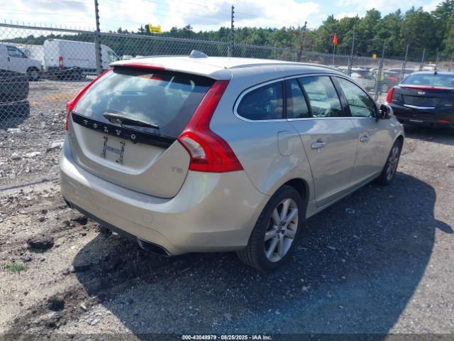 2017 VOLVO V60 YV140MEKXH1332451 Photo 3