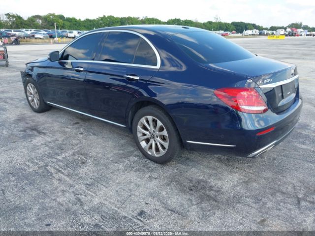 2017 MERCEDES-BENZ E 300 WDDZF4KB6HA278263 Photo 2