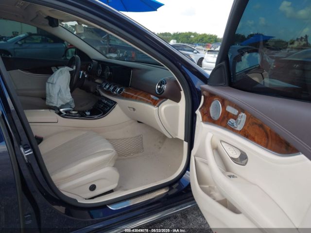 2017 MERCEDES-BENZ E 300 WDDZF4KB6HA278263 Photo 4