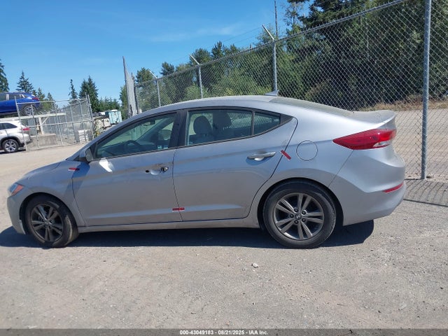 5NPD84LF5HH175165 Hyundai 2017