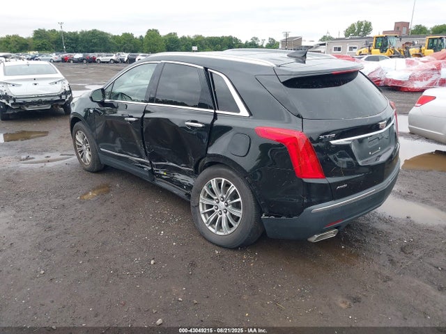 2019 CADILLAC XT5 1GYKNDRS6KZ276603 Photo 2