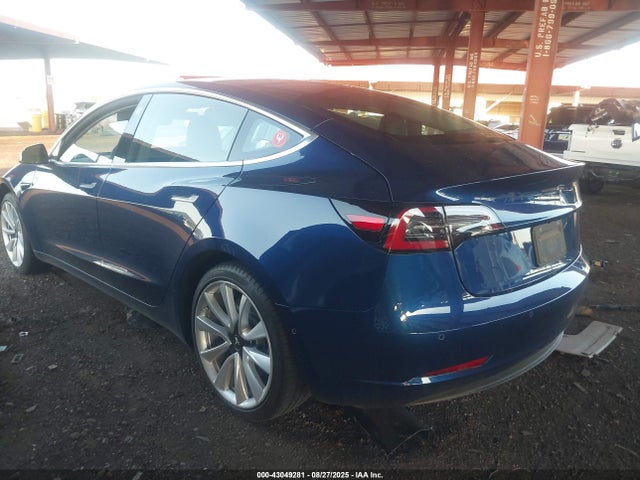 2019 TESLA MODEL 3 5YJ3E1EA1KF428475 Photo 2