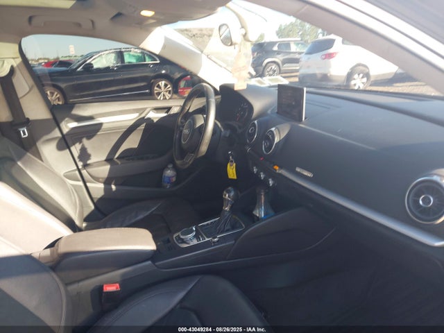2015 AUDI A3 WAUBFGFF8F1009864 Photo 4