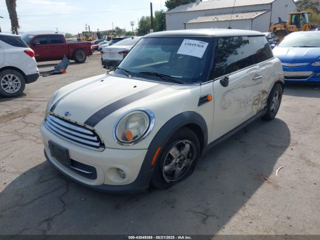 2011 MINI COOPER WMWSU3C5XBT098779 Photo 1