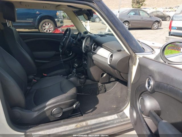 2011 MINI COOPER WMWSU3C5XBT098779 Photo 4