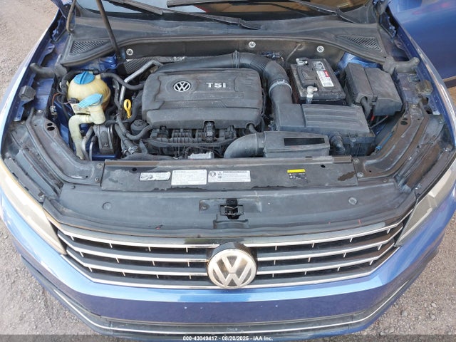 1VWBT7A30GC021633 Volkswagen 2016