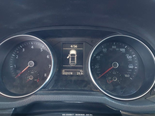 1VWBT7A30GC021633 Volkswagen 2016
