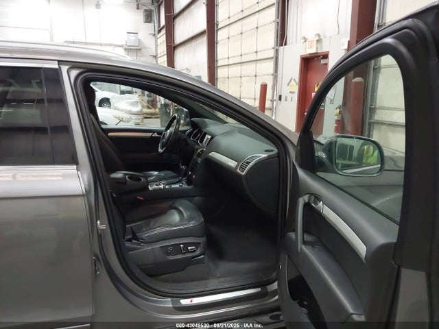 2011 AUDI Q7 WA1WMAFE9BD000849 Photo 4
