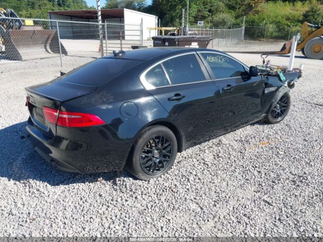 2017 JAGUAR XE SAJAR4BG3HA969505 Photo 3