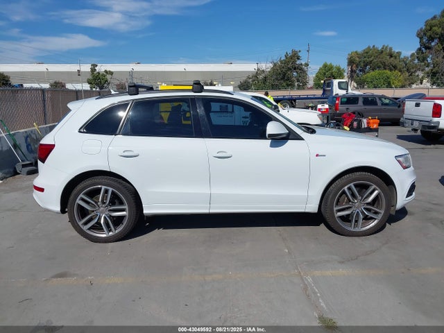 WA1CGAFP3FA046437 Audi SQ5