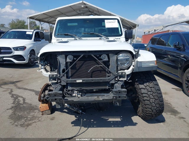 1C6JJTBG3LL118230 Jeep 2020