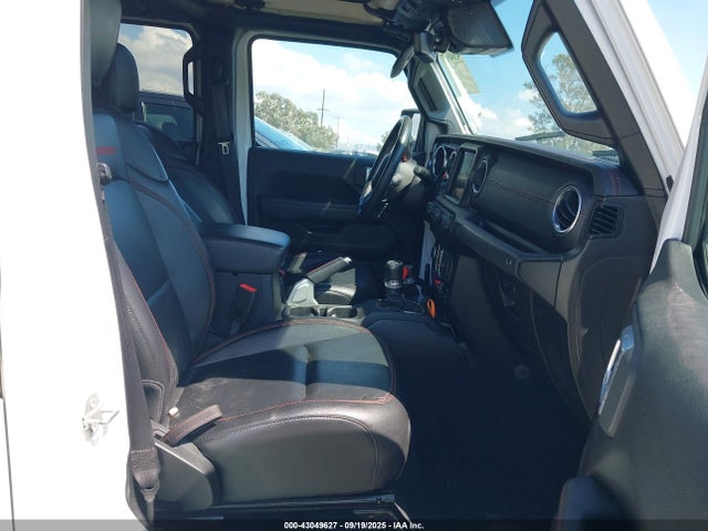 1C6JJTBG3LL118230 Jeep 2020