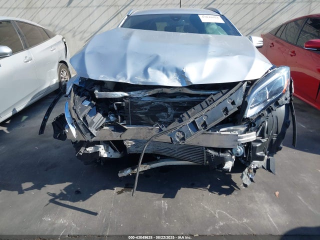 Mercedes-Benz m270 2019 WDCTG4EB0KU004159 Image 6