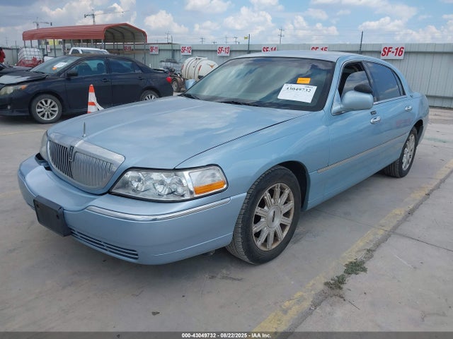 2009 LINCOLN TOWN CAR 2LNHM82V39X636940 Photo 1