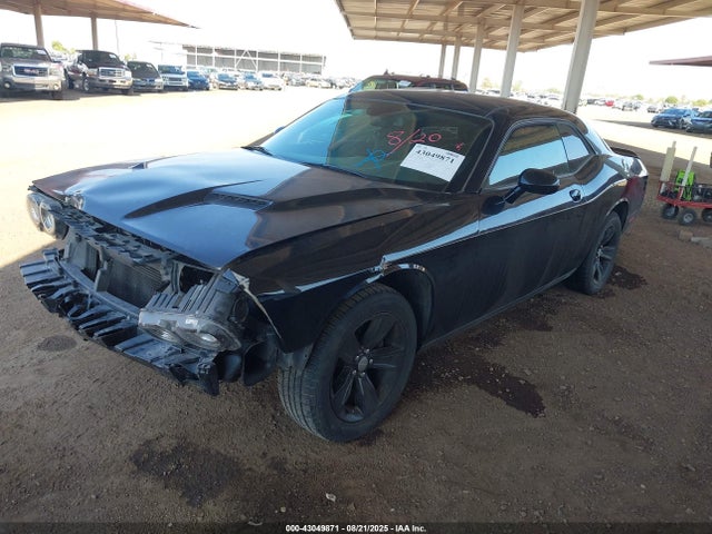Dodge Challenger 2018 2C3CDZAG4JH302927 Image 2