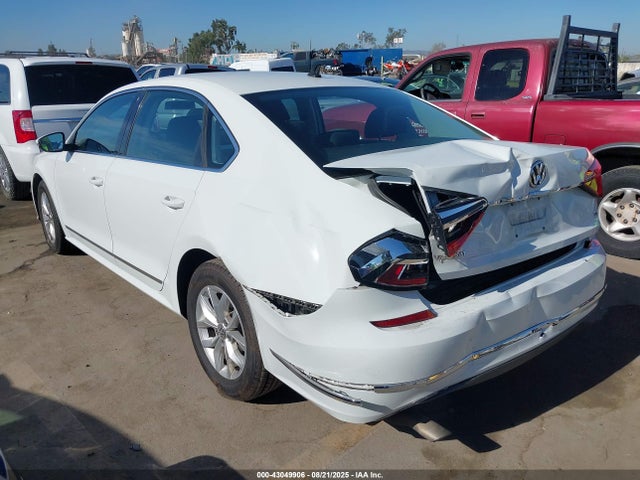 Volkswagen tsi 2017 1VWAT7A33HC010140 Image 3