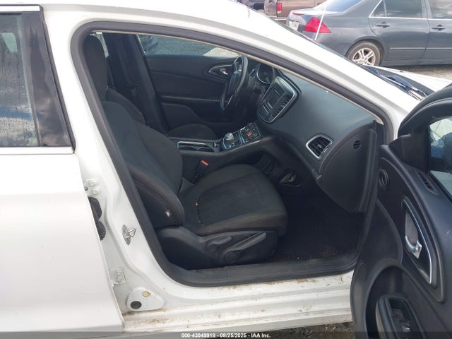Продаж на аукціоні авто 2016 Chrysler 200 Limited, vin: 1C3CCCAB2GN164146, номер лоту: 43049918