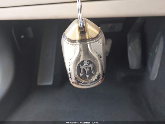 2019 MASERATI LEVANTE ZN661XUL9KX322634 Photo 10