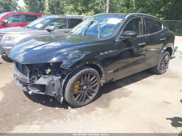 2019 MASERATI LEVANTE ZN661XUL9KX322634 Photo 1