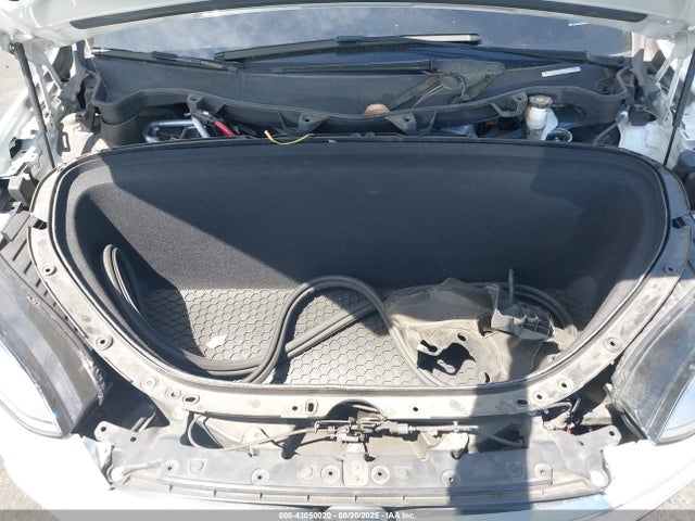 5YJXCDE2XHF076555 Tesla MODEL X
