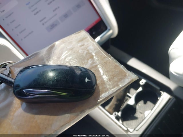 5YJXCDE2XHF076555 Tesla MODEL X