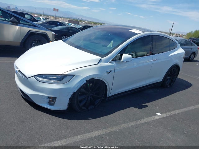 5YJXCDE2XHF076555 Tesla MODEL X