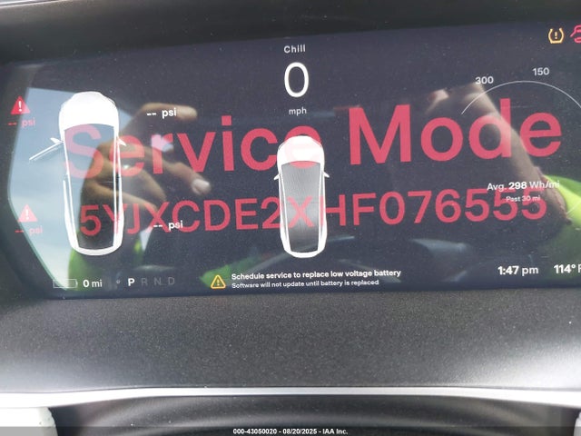 5YJXCDE2XHF076555 Tesla MODEL X