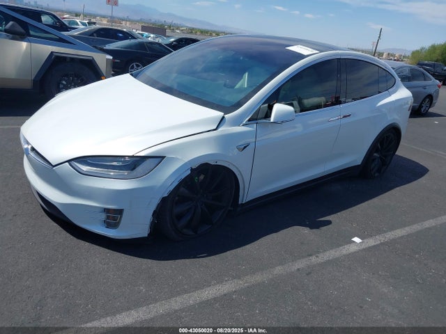 5YJXCDE2XHF076555 Tesla MODEL X