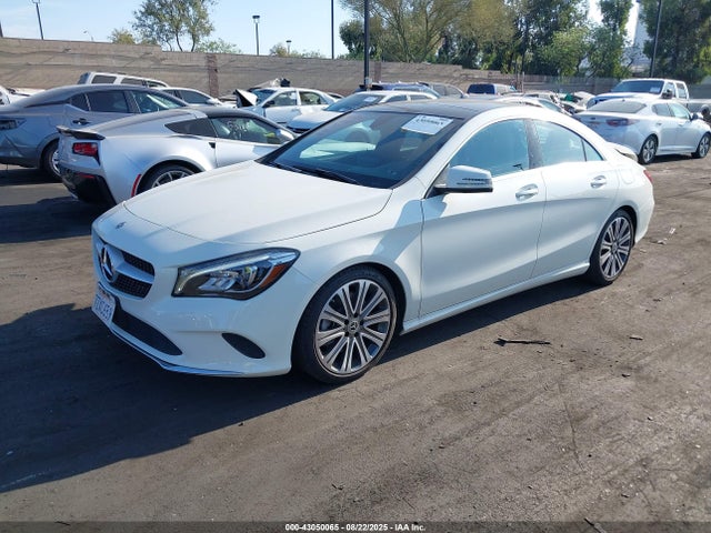 Mercedes-Benz m270 2018 WDDSJ4EB0JN535959 Image 2