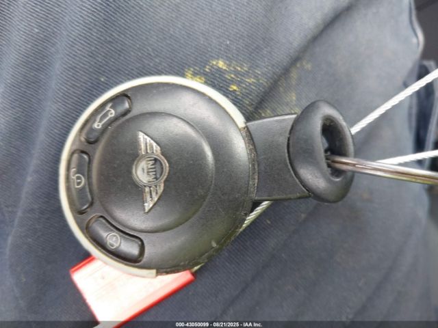 2009 MINI COOPER CLUBMAN WMWML335X9TN69481 Photo 10