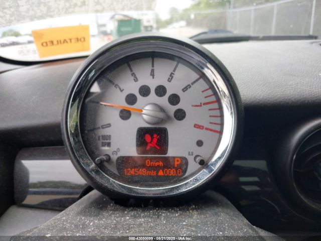 2009 MINI COOPER CLUBMAN WMWML335X9TN69481 Photo 6