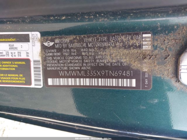 2009 MINI COOPER CLUBMAN WMWML335X9TN69481 Photo 8