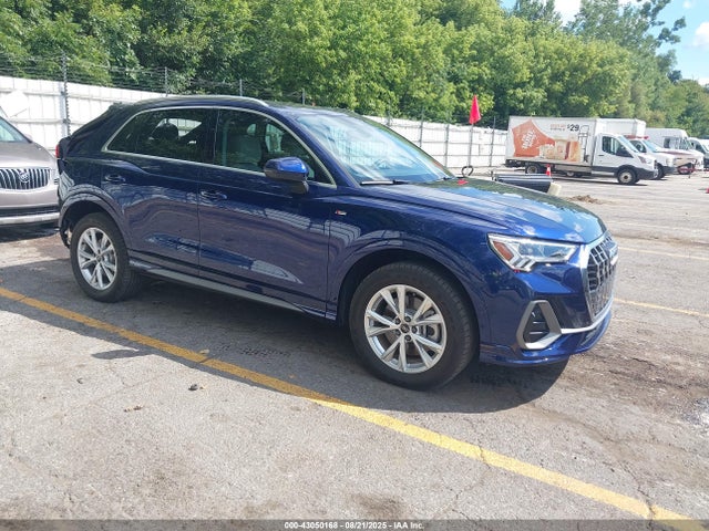 2023 AUDI Q3 WA1EECF34P1145308 Photo 0