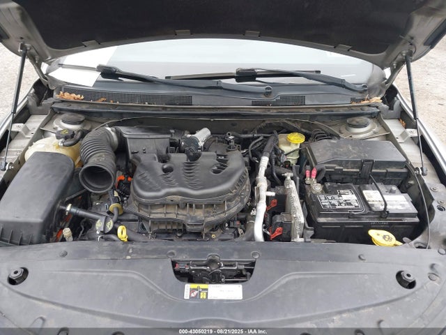 1C3CCCBG8FN682576 Chrysler 200