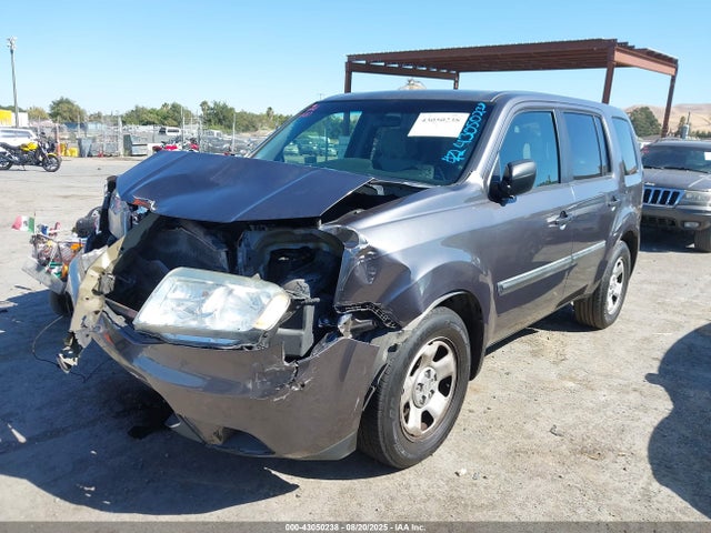 Honda j35z4 2015 5FNYF3H21FB015772 Image 2