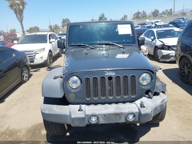 1C4BJWFG4HL703527 Jeep Wrangler