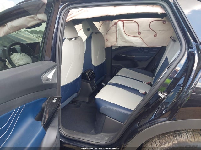 Volkswagen 2025 2025 1V2VRPE81SC006733 Image 8
