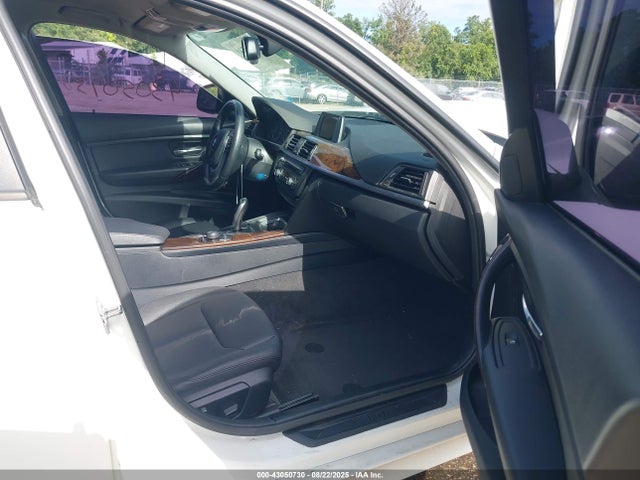BMW 328I 2015 WBA3B5C58FF961265 Image 5
