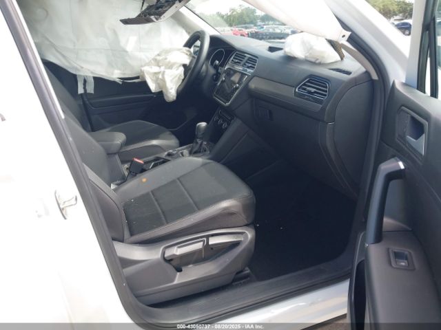 2020 VOLKSWAGEN TIGUAN 3VV2B7AX6LM065218 Photo 4