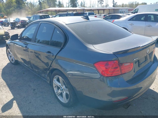BMW 320i 2015 WBA3C3C50FK203204 Image 3