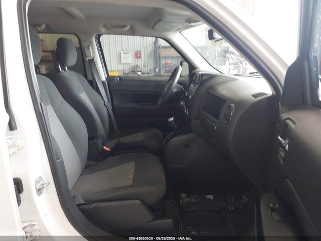 Jeep Patriot 2016 1C4NJPBB2GD537837 Image 5