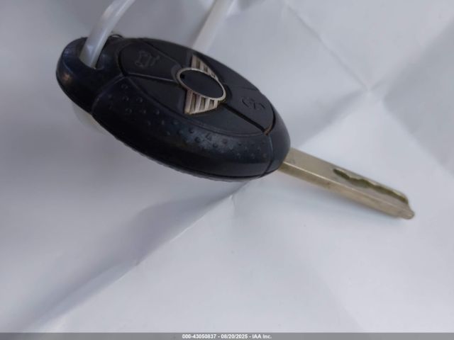 2005 MINI COOPER S WMWRH33555TK55755 Photo 10