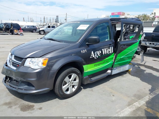 Dodge Grand Caravan 2017 2C4RDGBG7HR641971 Image 2